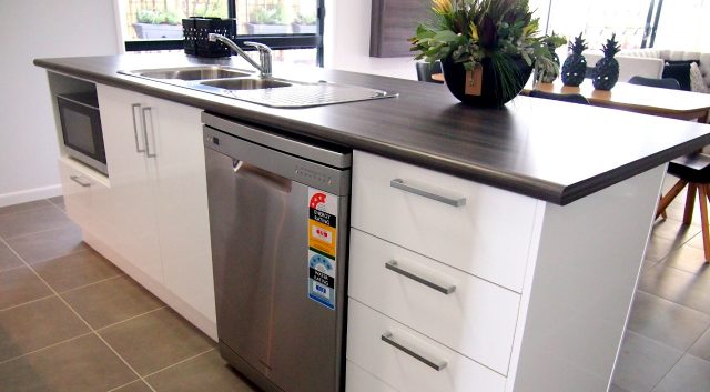 Cleverly Compact Kitchen 4