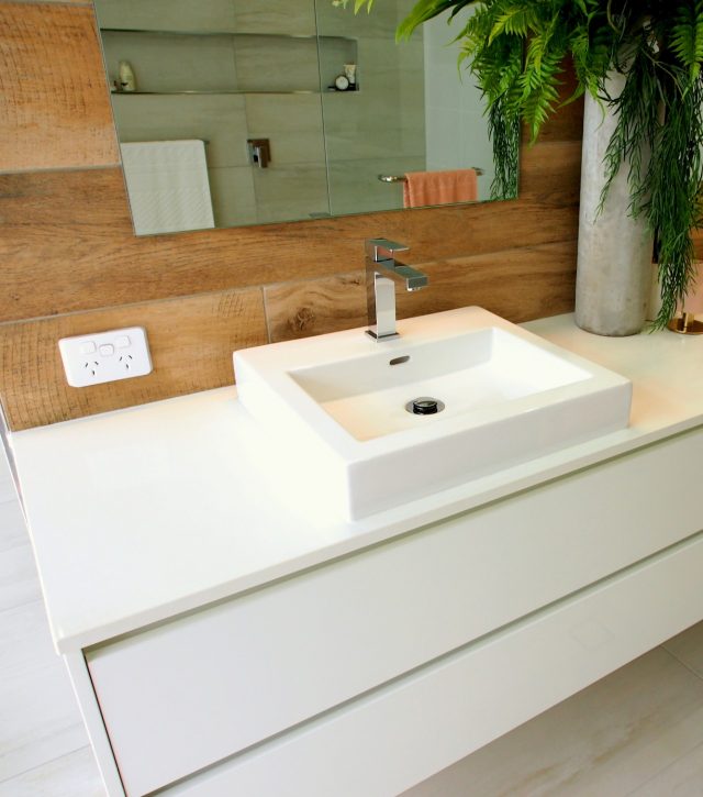 Timber Feature Vanity 3